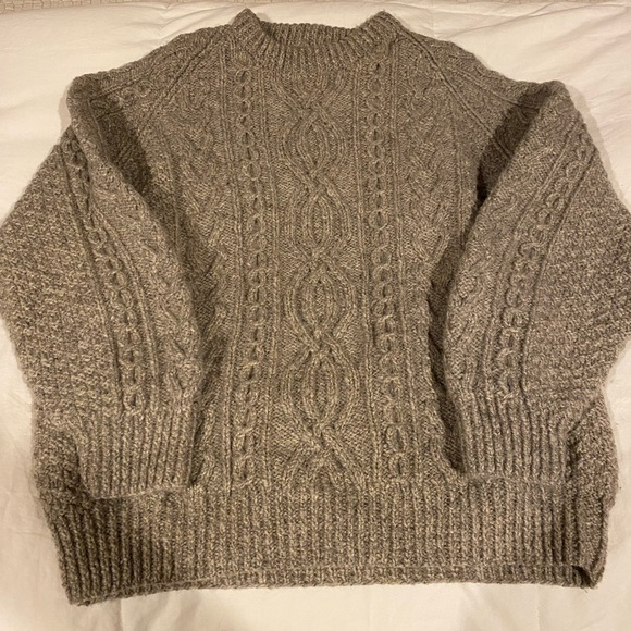Handmade wool sweater - Picture 2 of 4